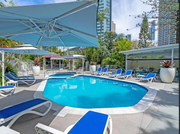Apartment Surfers Paradise Mediterranean