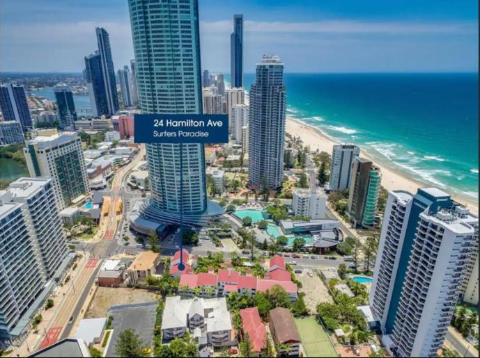Surfers Paradise Mediterranean Apartment Gold Coast