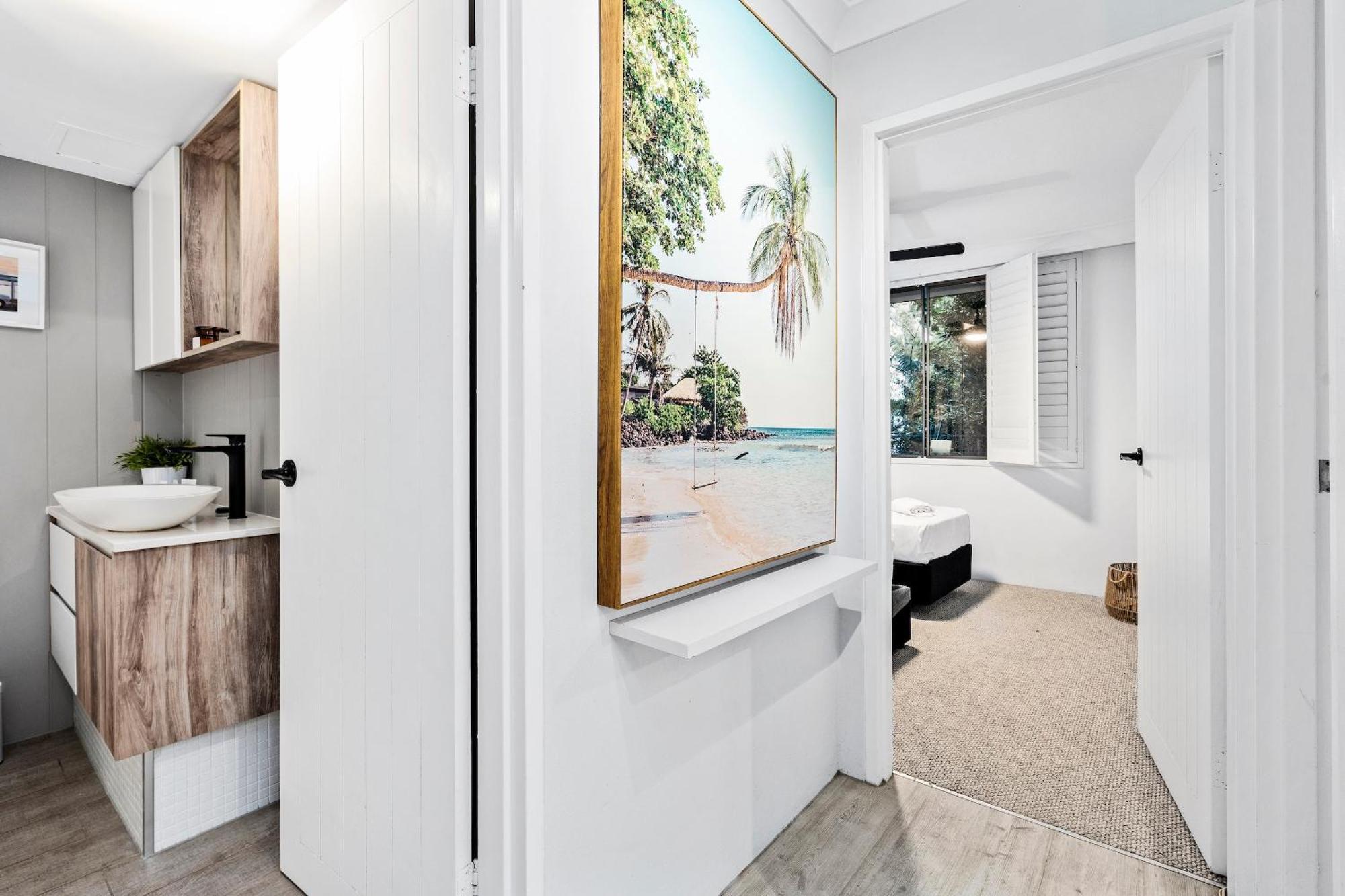 Surfers Paradise Mediterranean Apartment